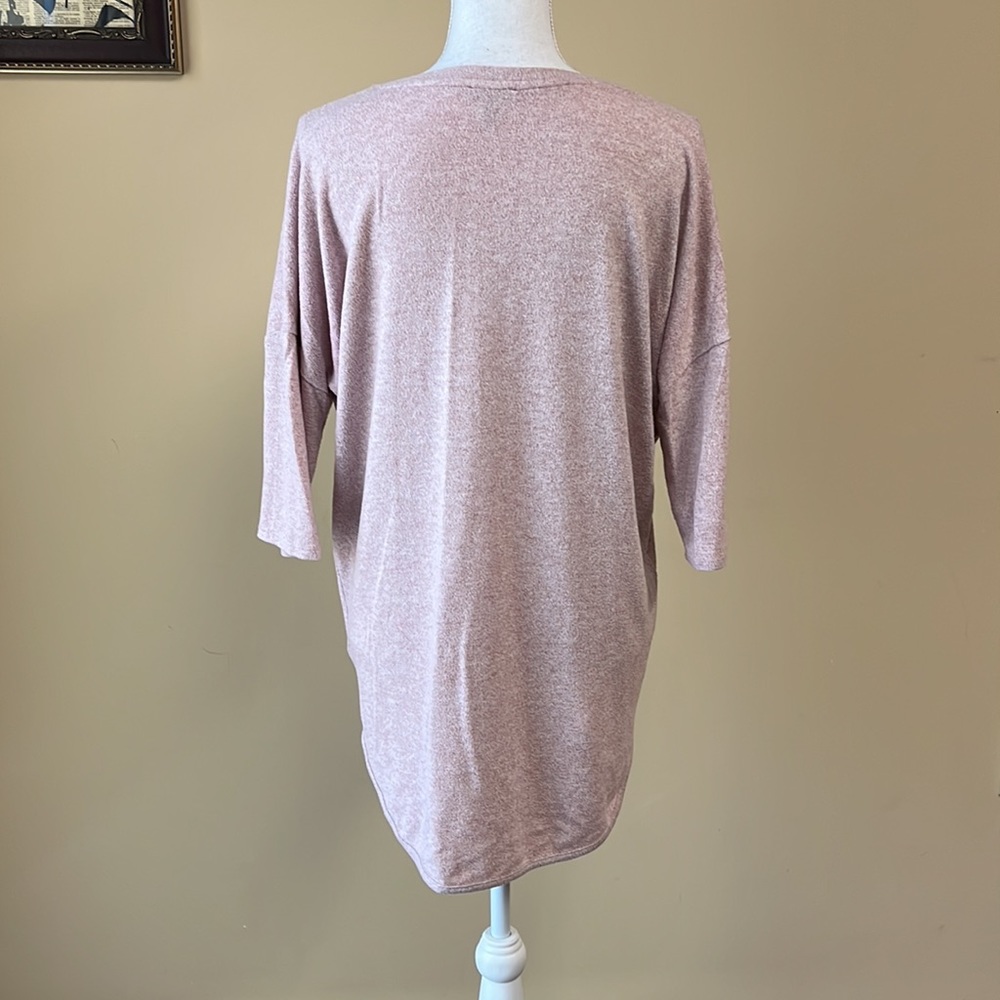 Express V-Neck Top - Picture 3 of 5